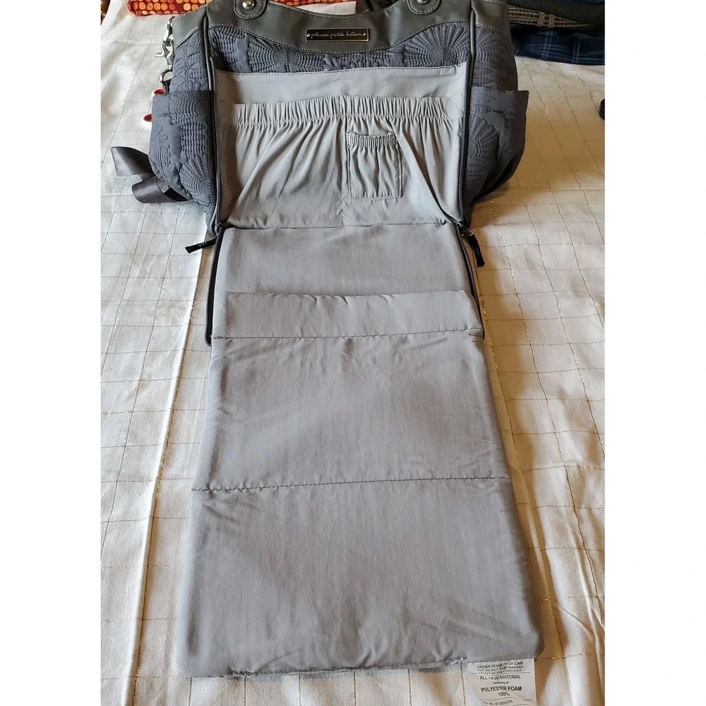 Petunia Pickle Bottom Convertible Diaper Bag‎ Backpack Tote Gray Floral Quilted